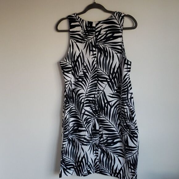 𝅺dkr linen designed in Canada tropical leaves black and white dress - Picture 7 of 7